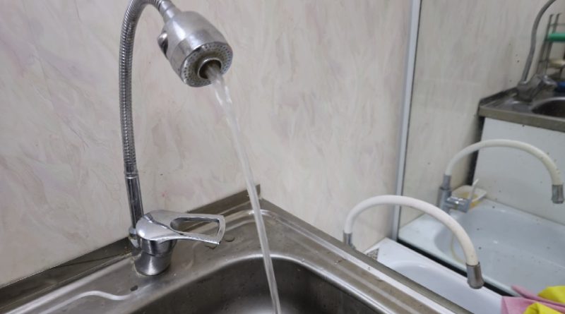 Утром 27 июня Водоканал уведомил УК «Теплокомплекс» об устранении повреждения на магистральном трубопроводе холодной воды