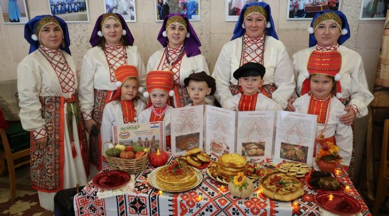 Фестиваль национальных культур «Мы разные – мы вместе!» состоялся в Каменске-Уральском Фестиваль национальных культур «Мы разные – мы вместе!» состоялся в Каменске-Уральском