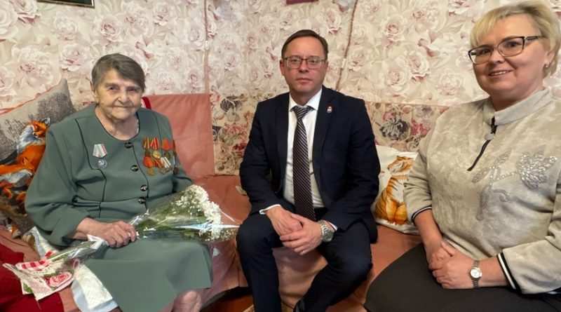 Их жизненный путь – это история нашей страны