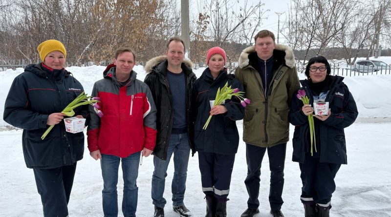 Тепло и уют в наших домах — в надежных женских руках! 