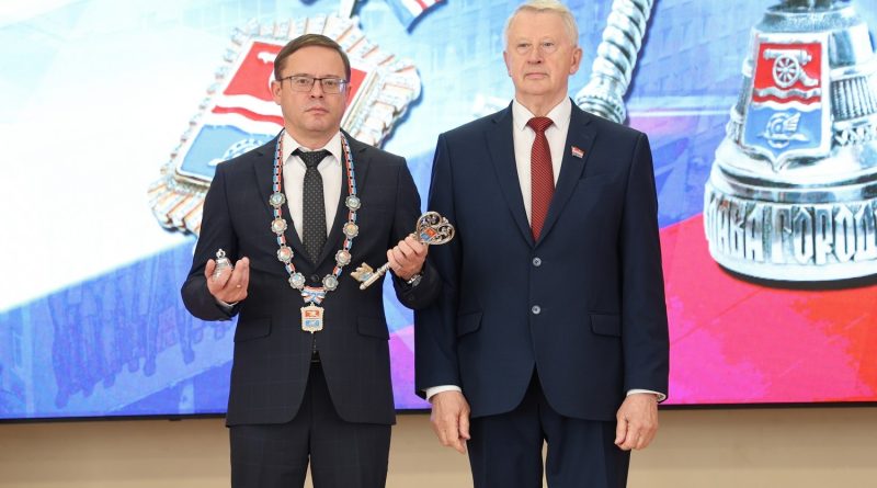 Алексей Герасимов вступил в должность главы городского округа