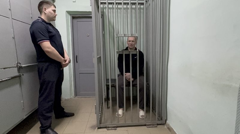 В Каменске-Уральском полицейские задержали рецидивиста по кличке Шаман, подозреваемого в совершении имущественного преступления