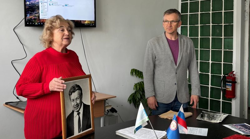 26 апреля 1939 г. родился почетный гражданин города, заслуженный тренер РСФСР по мотоспорту Владимир Друзь. Ему исполнилось бы 87 лет