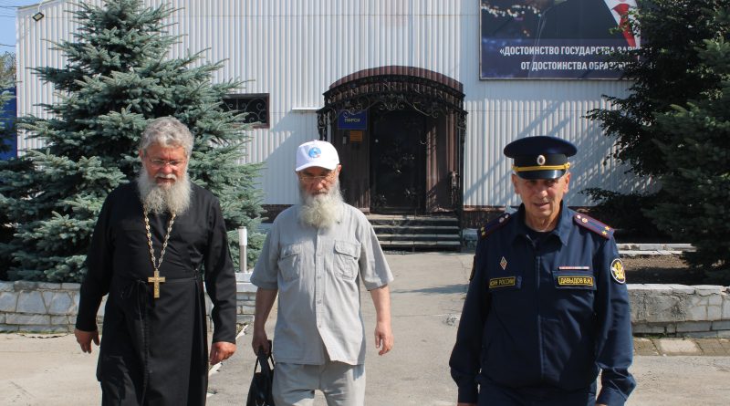 Имам Духовного управления мусульман региона и протоиерей РПЦ посетили ИК-47 ГУФСИН России по Свердловской области Имам Духовного управления мусульман региона и протоиерей РПЦ посетили ИК-47 ГУФСИН России по Свердловской области
