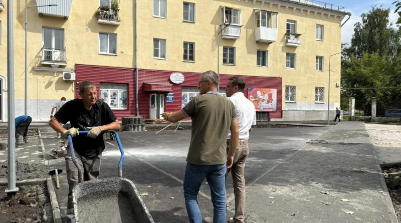 От пустыря к современному скверу: в Каменске-Уральском благоустраивают общественную территорию на улице Каменская От пустыря к современному скверу: в Каменске-Уральском благоустраивают общественную территорию на улице Каменская