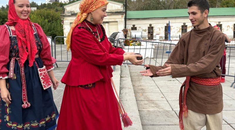 «Музы и Пушки»: юбилейный фестиваль в историческом сердце Каменска! «Музы и Пушки»: юбилейный фестиваль в историческом сердце Каменска!