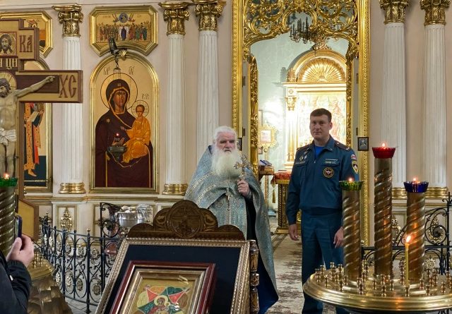 17 сентября по православному календарю отмечается день иконы Божьей Матери, именуемой «Неопалимая Купина» 17 сентября по православному календарю отмечается день иконы Божьей Матери, именуемой «Неопалимая Купина»