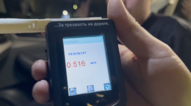 В Каменске-Уральском сотрудники Госавтоинспекции задержали нетрезвого 17-летнего водителя без права управления В Каменске-Уральском сотрудники Госавтоинспекции задержали нетрезвого 17-летнего водителя без права управления