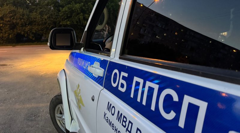 Ревность привела за решетку: в Каменске-Уральском задержан мужчина, нанесший ножевое ранение